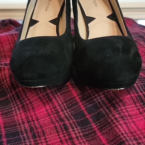 Adrienne Vittadini Black Suede Platform Pumps Size 10M - Picture 3 of 10